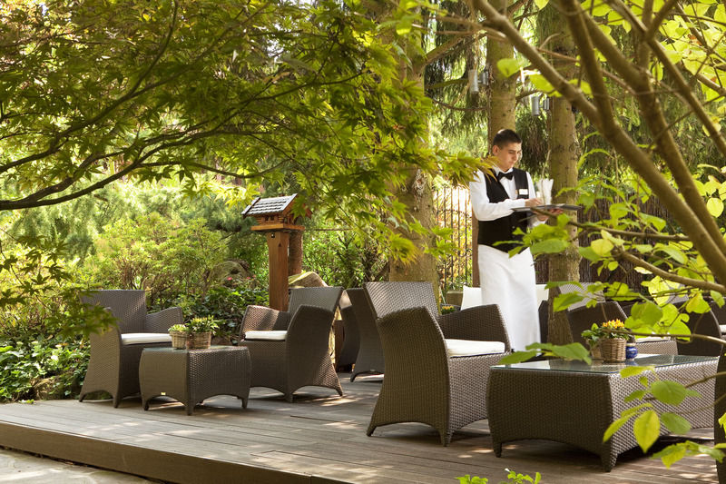 Le Parc & Yonaguni Hotel 4*
